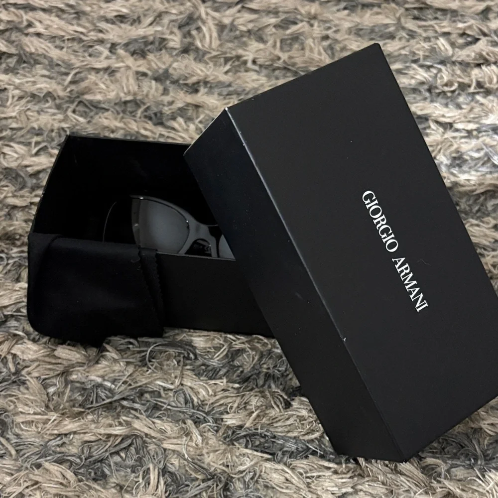 Giorgio Armani AR8002-F Black Tortoise Square Sunglasses Full Set